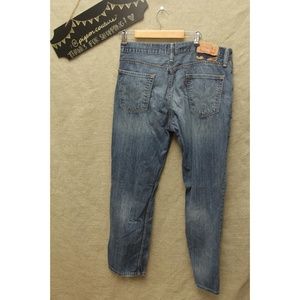 Levi's classic straight leg zipper fly jeans 32x30